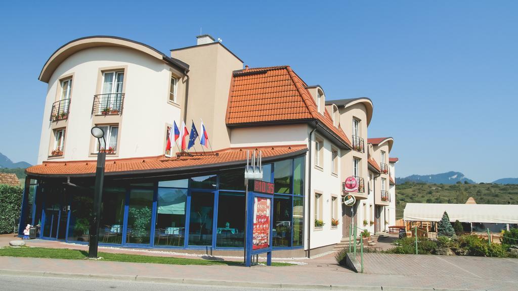 Penzion Fontana Bešeňová Exterior foto
