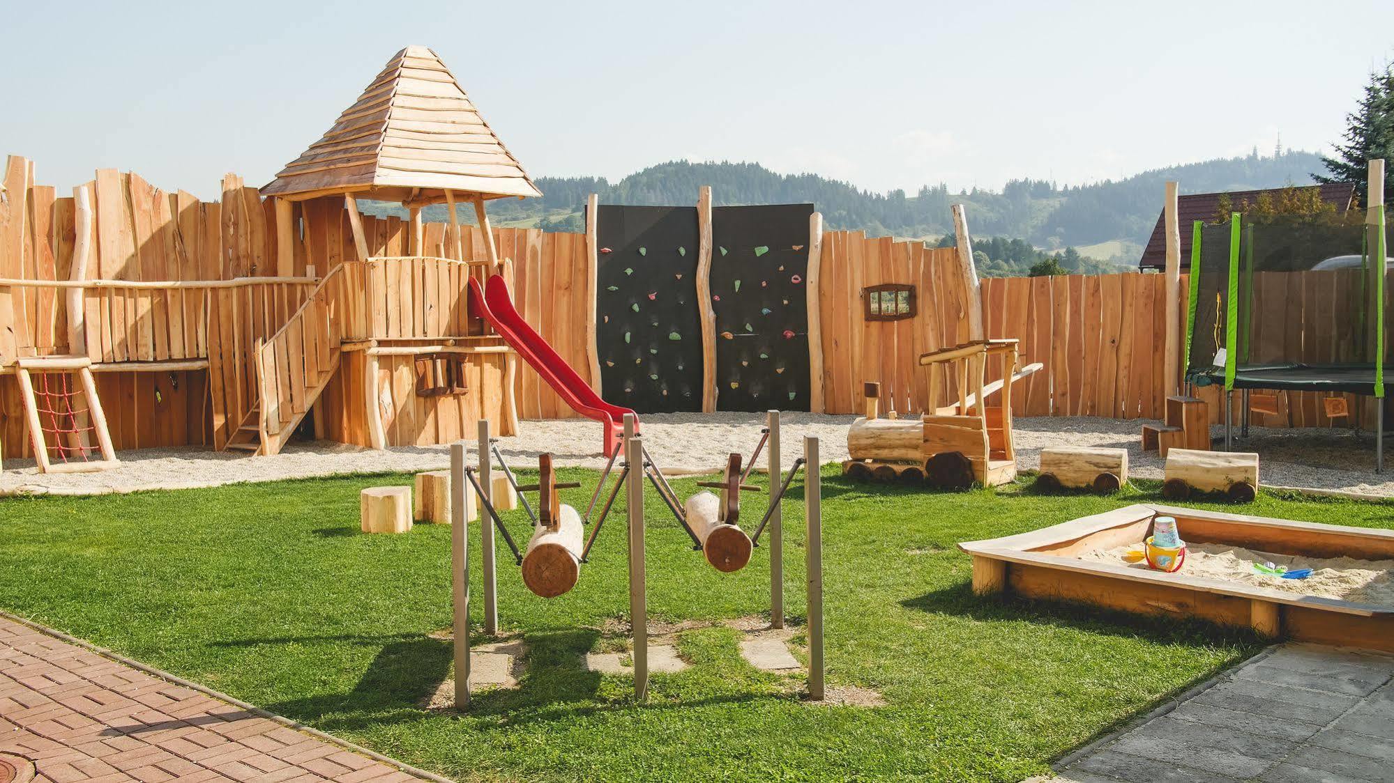 Penzion Fontana Bešeňová Exterior foto